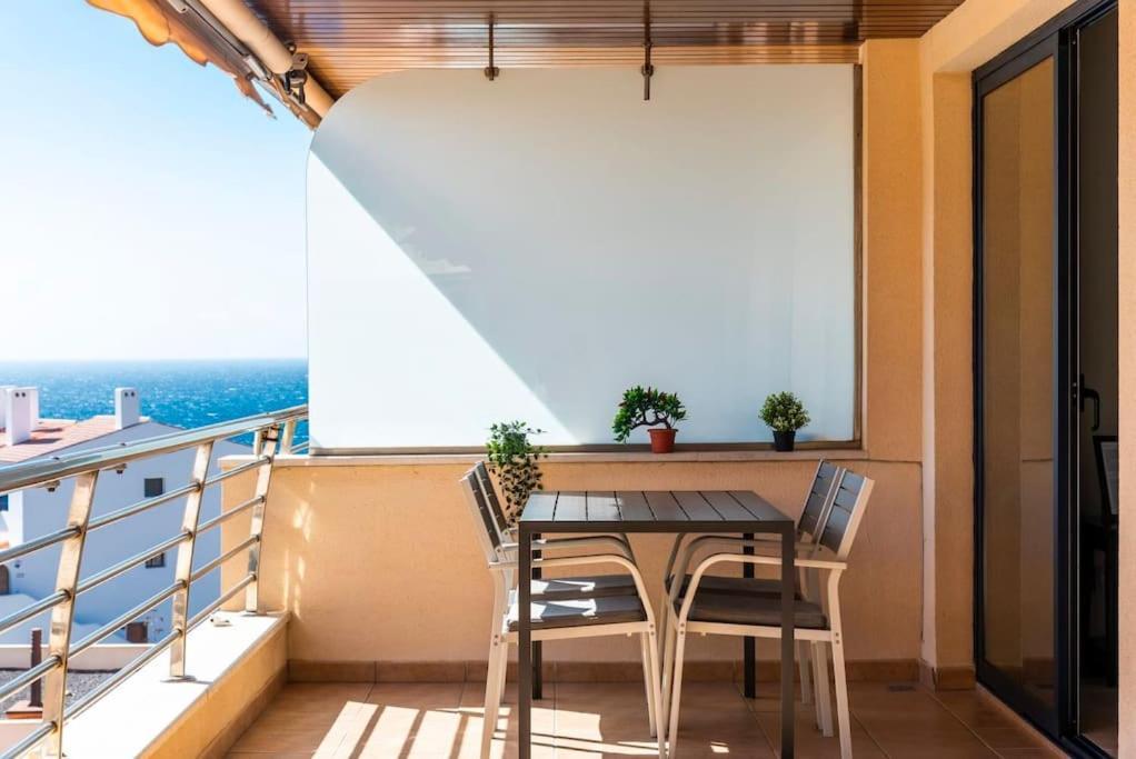 Bright And Welcoming Holiday Home Puerto de Santiago  Εξωτερικό φωτογραφία